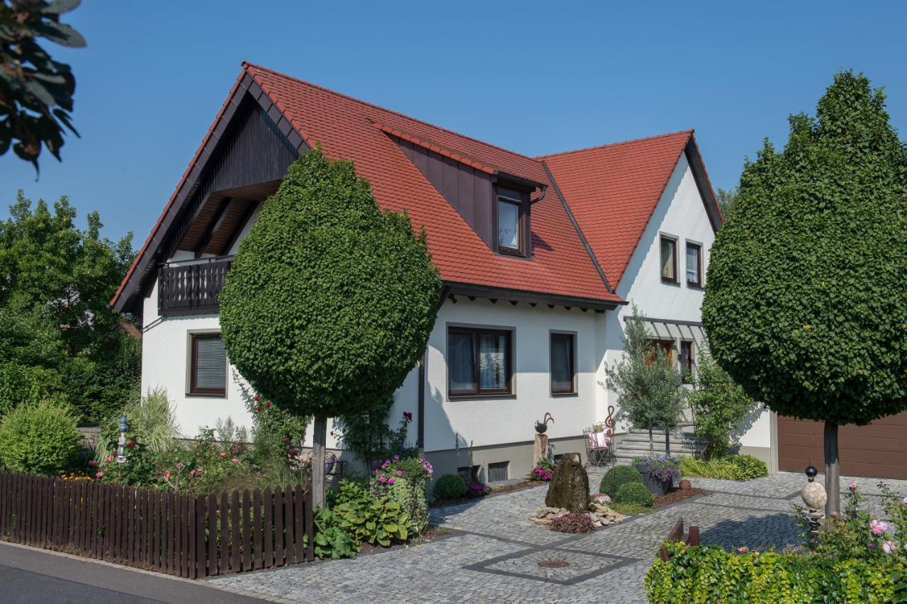 Ferienwohnung Tonart Sommerach Exterior foto